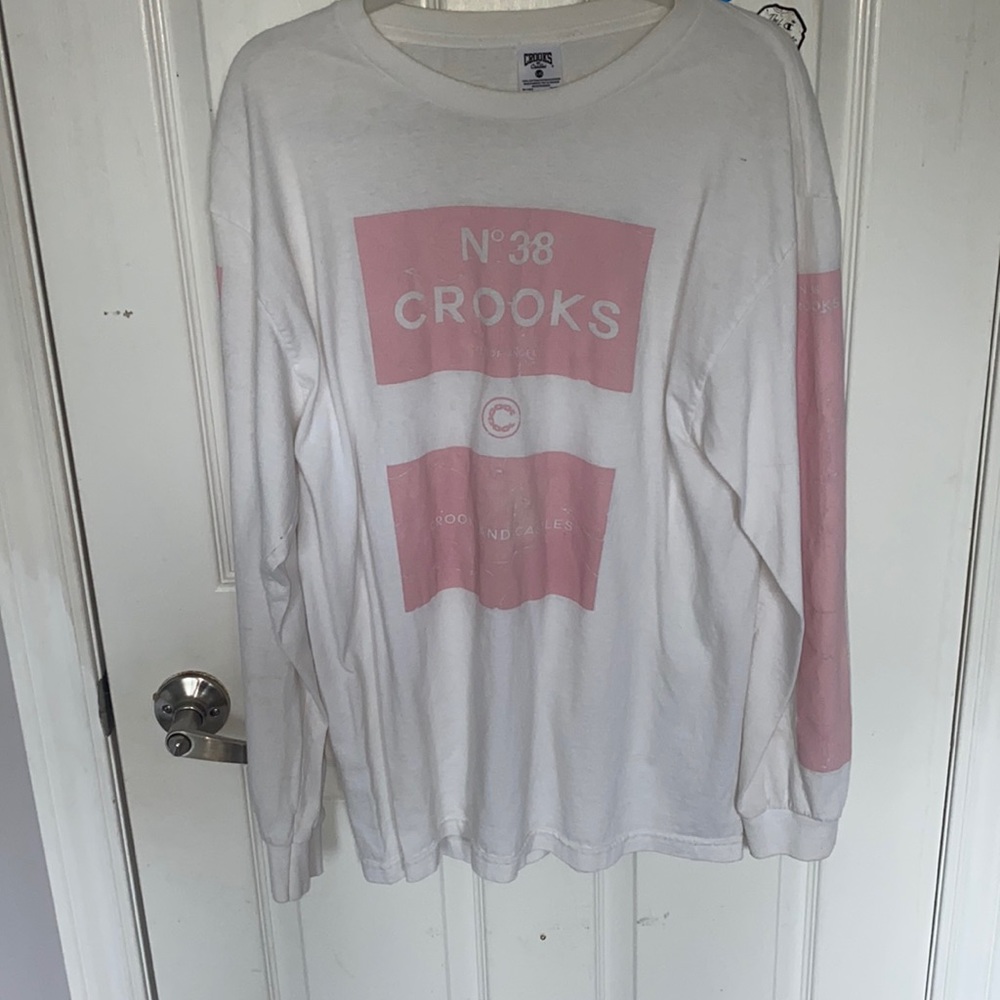 CROOKS & CASTLES